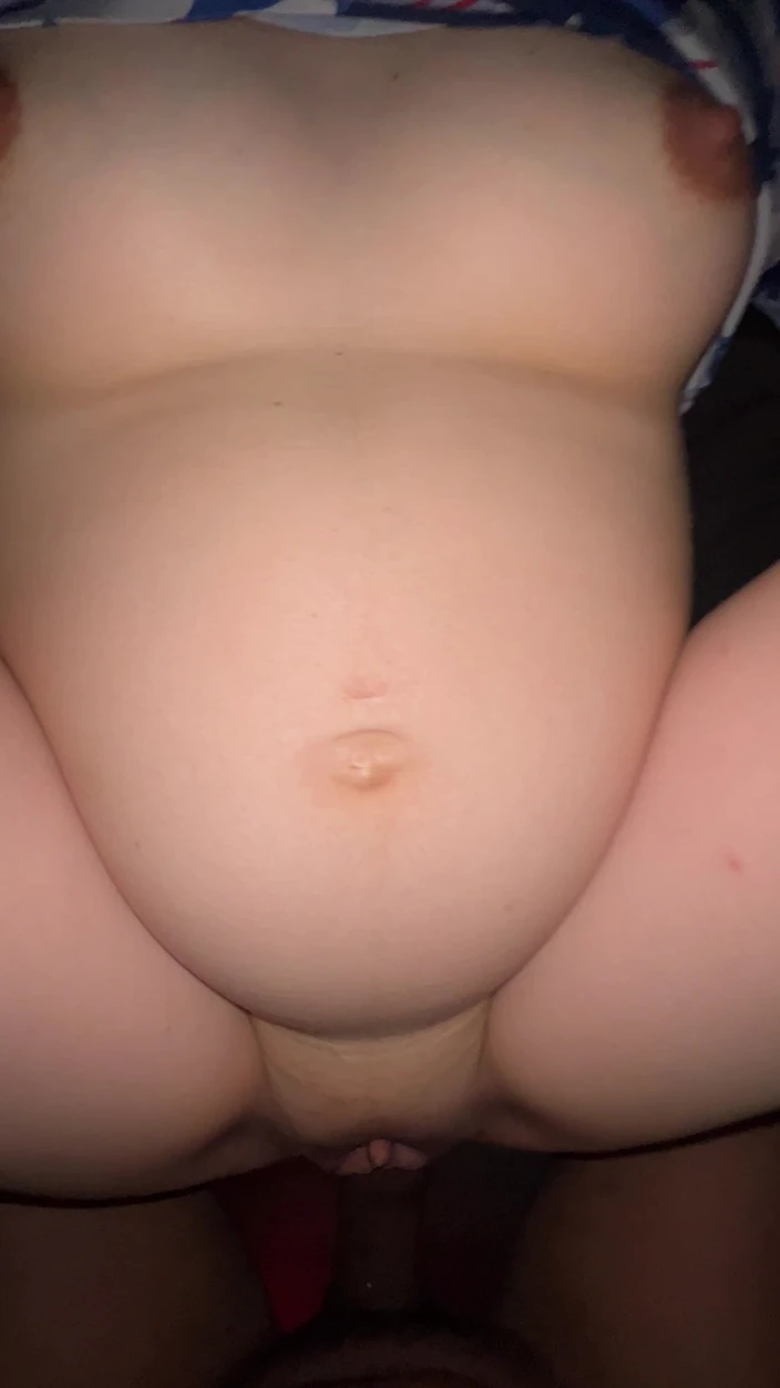 LuluLemons000: Still Pregnant and Still Fucking Big Black Cock