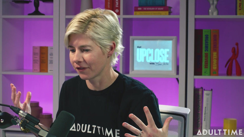 Adult Time Podcast: Hailey Rose: Tumblr, Swingers &amp; Kejadian Bijirin | Podcast Masa Dewasa