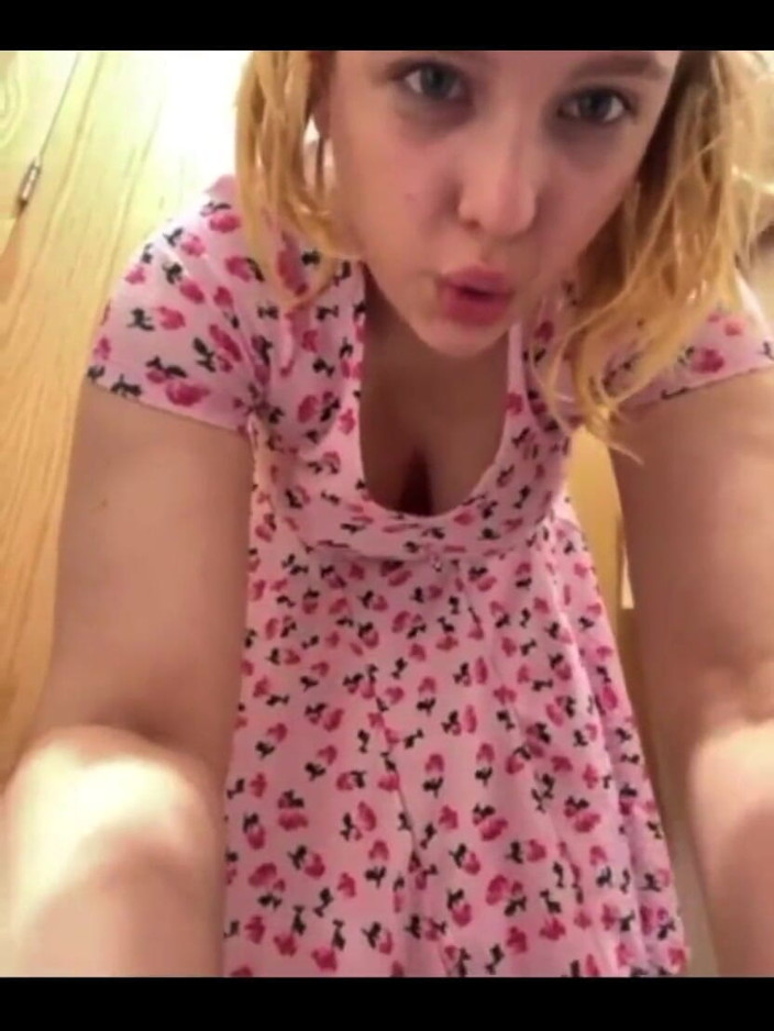 JuiceLussie: Fucking in the Locker Room