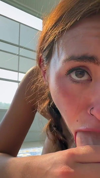 Fast erwischt! Mit schweiß und sperma bedeckt
