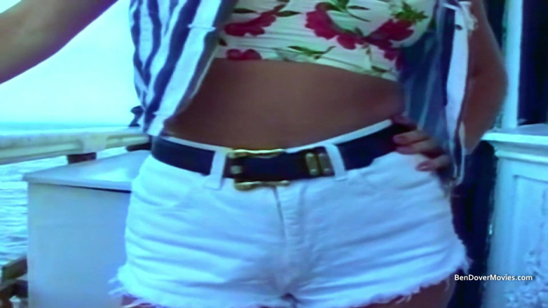 Ben Dover Movies: Górny tył: Julia