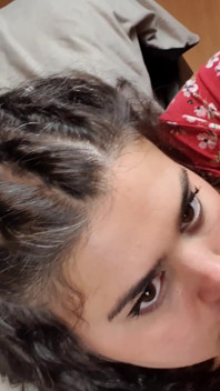 Une femme trompe son mari avec l’homme de maintenance et s’assure que vous regardez