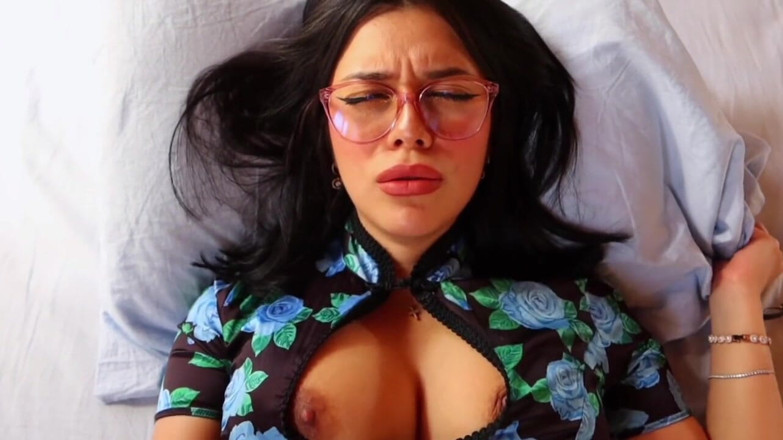 Sweetieluna: A Hot Morning Affair with Your Friend's Wife
