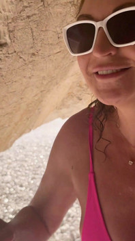 Holidays Golden Showers dan Kencing Dengan Julia North Kompilasi