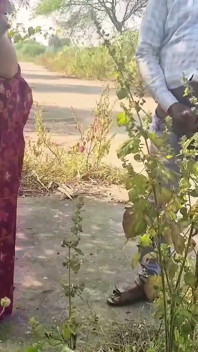 Une villageoise mariée se fait baiser dans la nature par son beau-frère