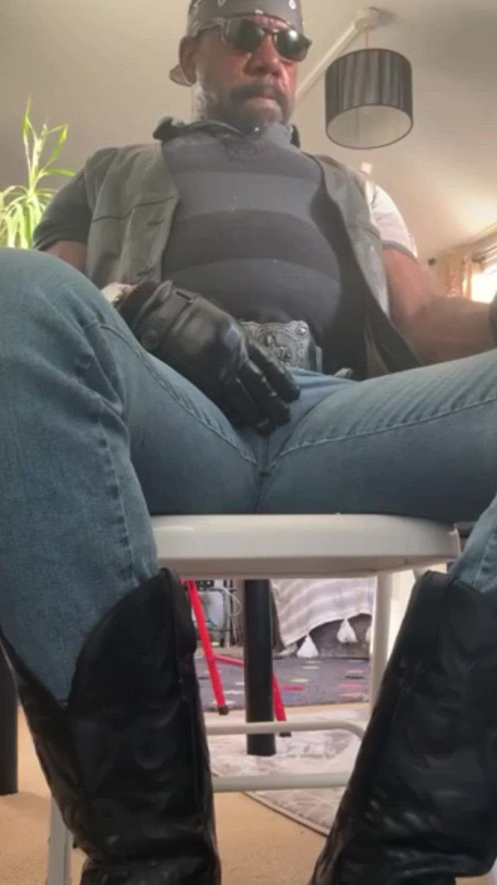 Brodyjayrichardson: Black Leather Smoke Prostate &amp; Nippleplay