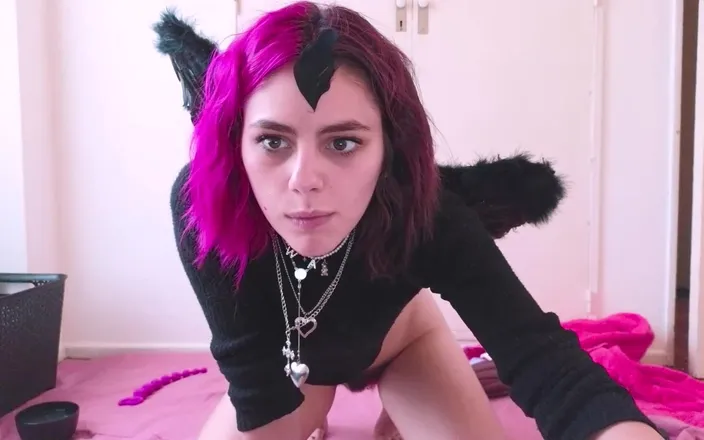 Pipaypipo: Dark angel si riempie il buco del culo