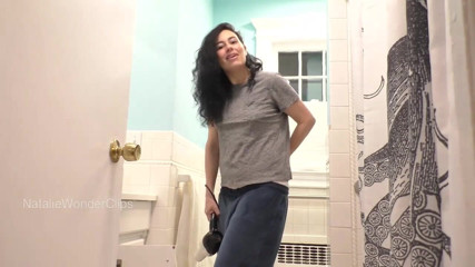 Natalie Wonder: Eu vejo Londres, eu vejo a França, eu vejo a...