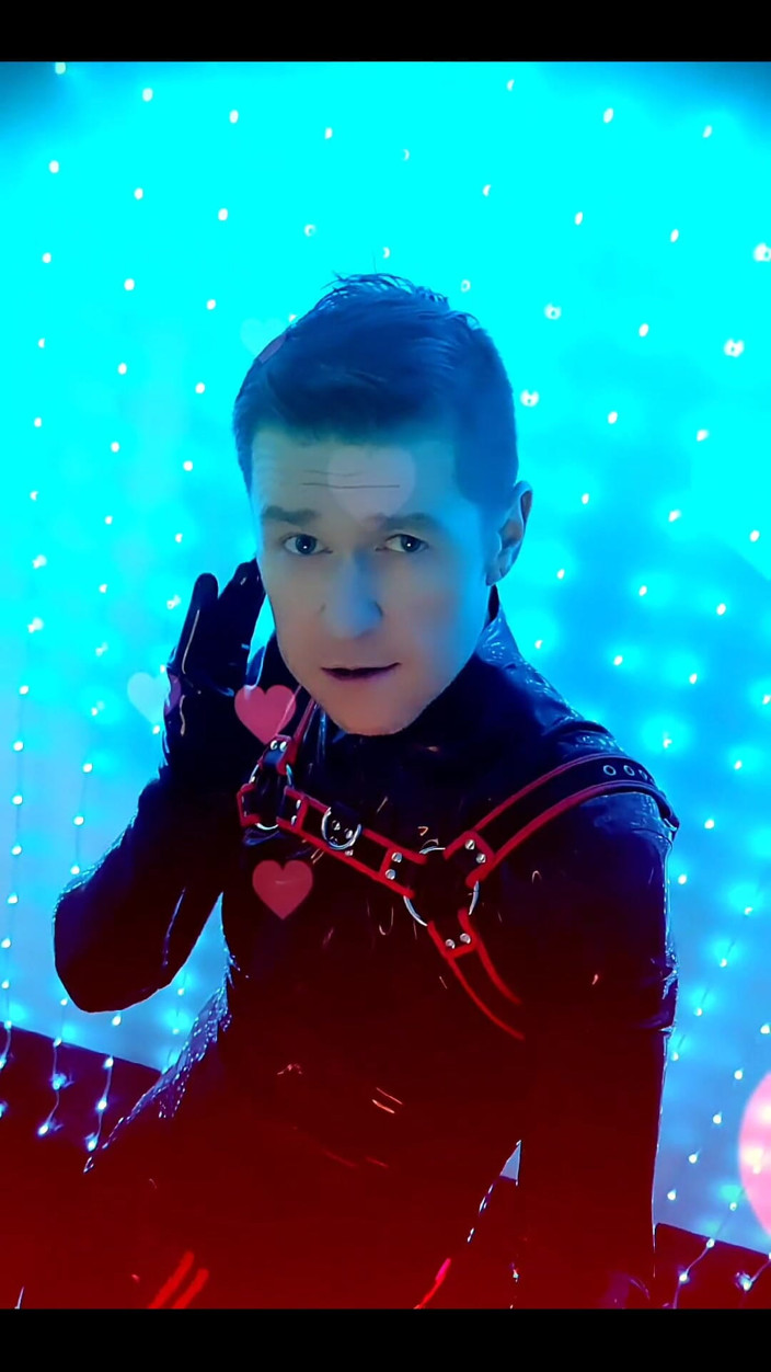 Roman Heart: Můj nový latexový gumový blackstyle