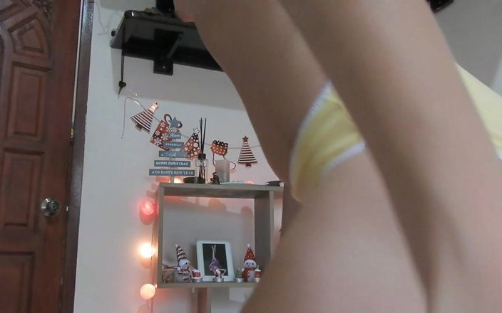 MissAnja_FH: Примерять все больше и больше трусиков