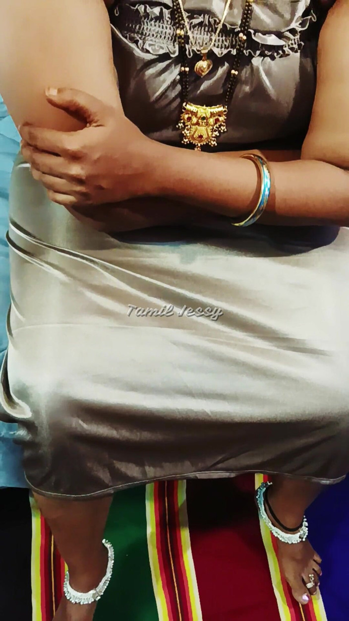 Tamil Jessy: Padma Jaren