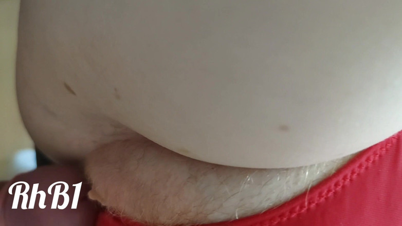 Redhead Bunny1: Vešel do mě. Z mé kundičky mi teče jeho sperma...
