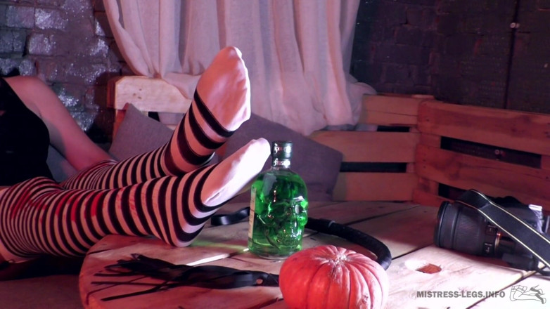 Mistress Legs: Mistress's feet tease and ignore you