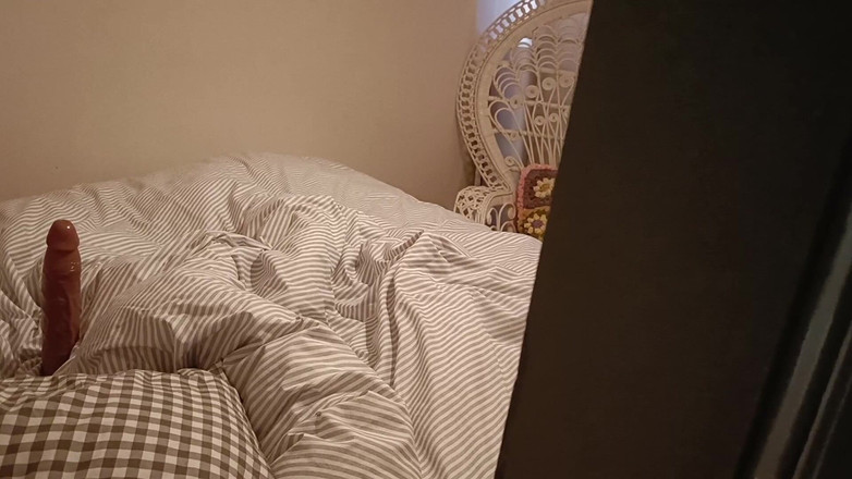 Annika Rain: Ти не повинен показувати мачусі свій великий член