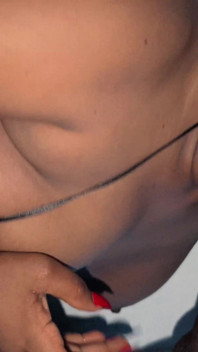 Ateşli Zenci Orta Yaşlı Seksi Anne Üvey Oğluna Bakıyor: Sakso, Göt Dilleme Ve Memelere Büyük Boşalma