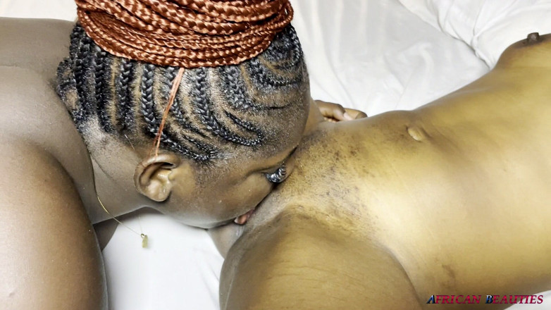 African Beauties: Я хочу съесть тебя, лизни твою задницу и попробовать на вкус твою писс-девку