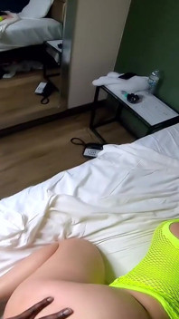 라티나 걸레 보석을 위한 깊은 애널 섹스
