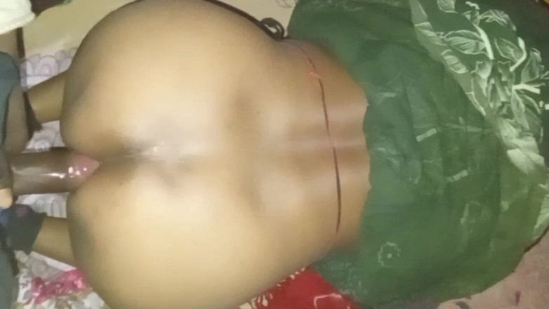 Bengaliauntykichut: Real padosi aunty ki raat mein doggy style mein chut...