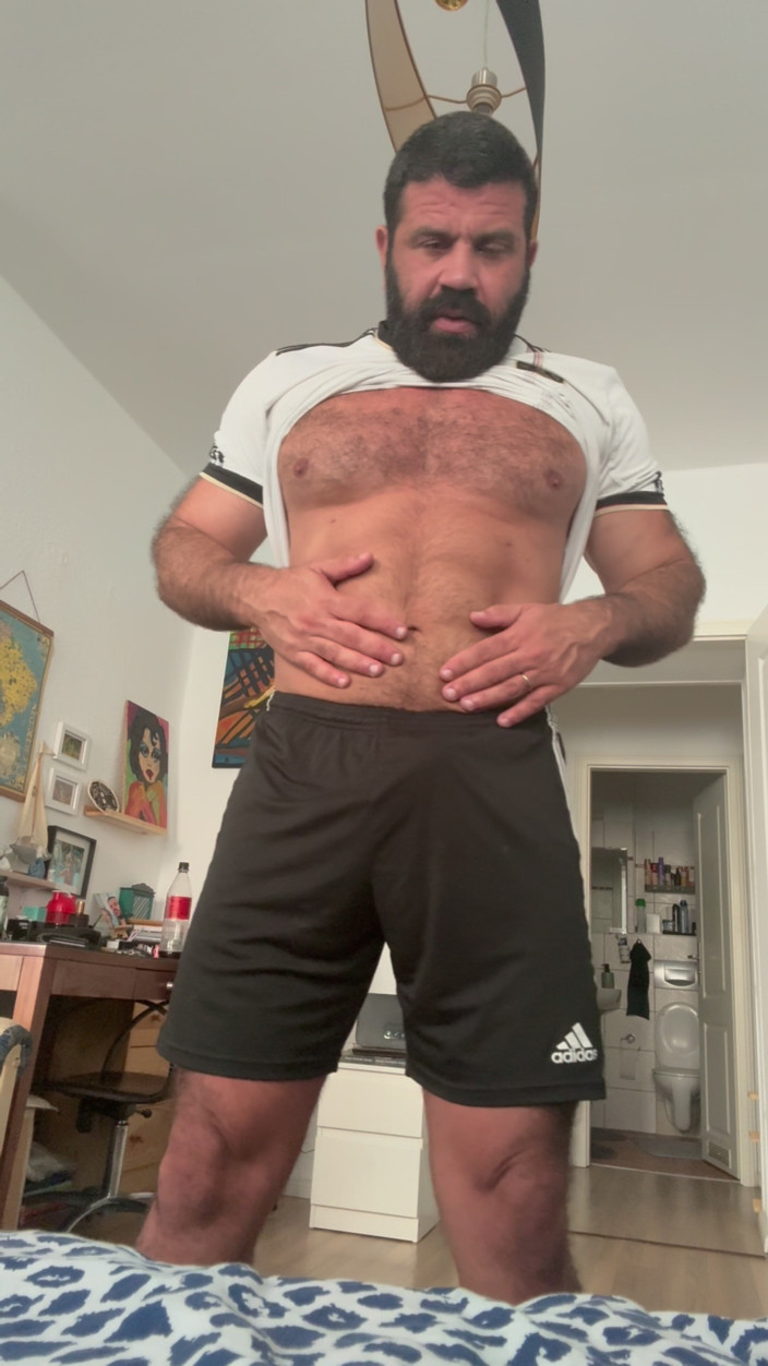 Massive daddy xxx: Delivery Guy Demands a 5-star Review