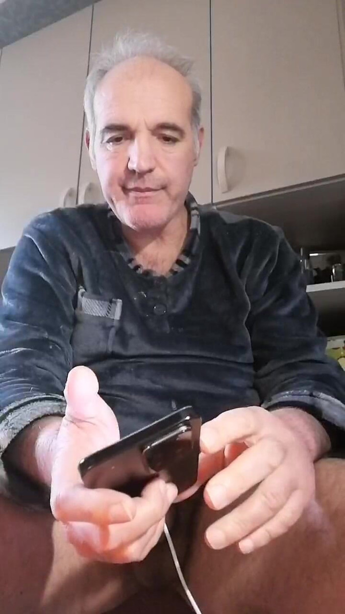 Setesesso7: Un largo domingo masturbándome la polla y meando en la...