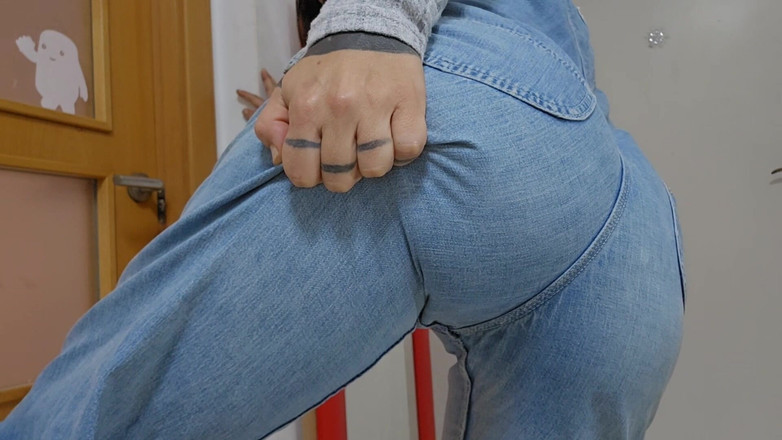 dafnedenoch: Lee Tulumlu Kolumda Gaz Çıkarıyorum