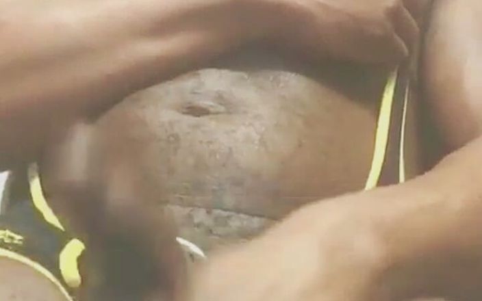Black mature kinky muscle: Muscle Butt Wrestling Singlet Titplay &amp;Wank Scener