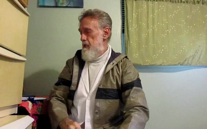 Mr hairy gardener: Ñam, ñam, eat 'em up scientist video parte 1