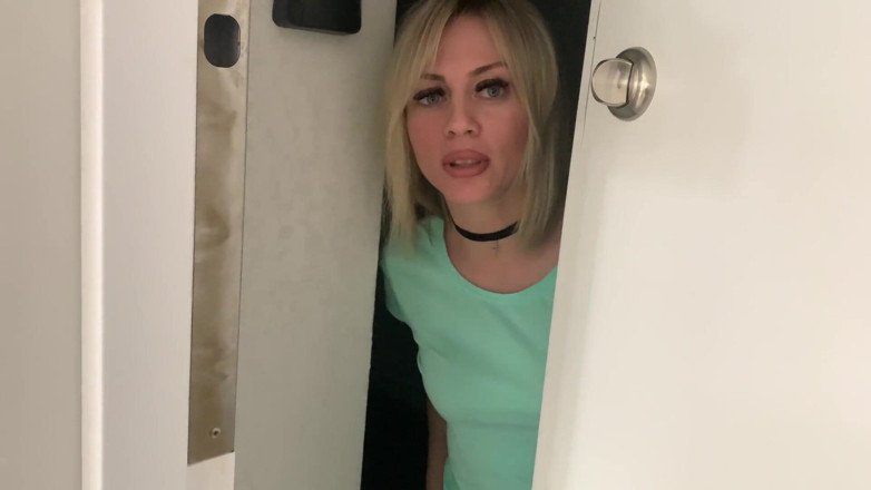 LoveHomePorn: 友人のGFは私の巨根を拒否できませんでした
