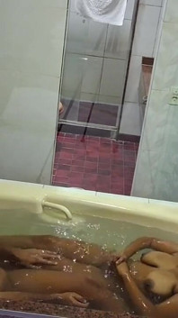 Překvapení ve víru