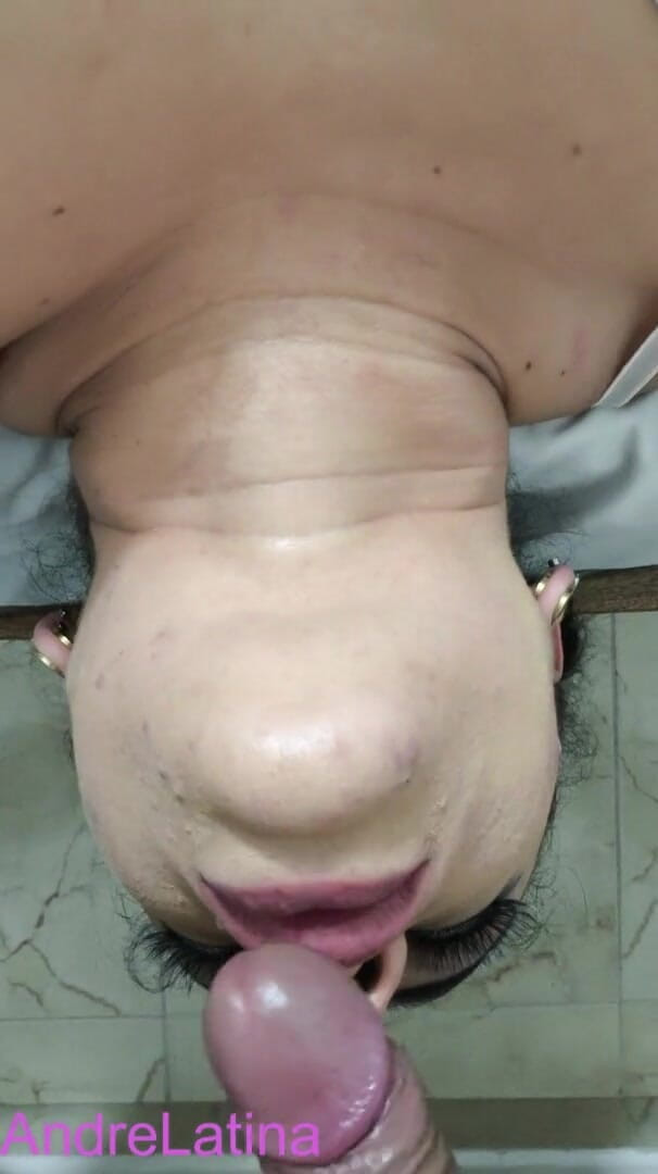 Gatita latina: Macocha Pomaga Mi Wydobyć Spermę