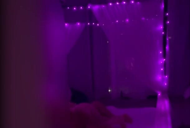 Curry: Cuckold špehuje svou ženu