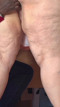 Une grosse BBW avec un gros cul exhibe et montre sa chatte en gros plan - collage de photos vidéo