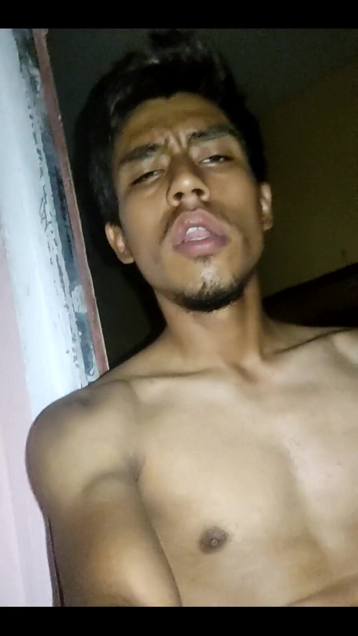 AlexAlejandro13: 房子里的门廊，排出牛奶