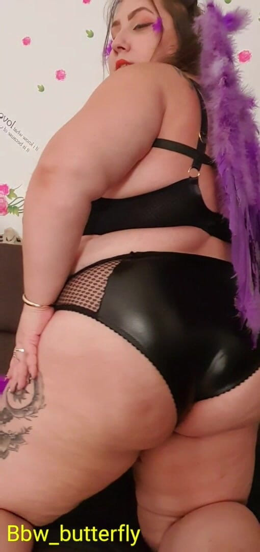 LoraBbw: Bella donna fata ti dà istruzioni per