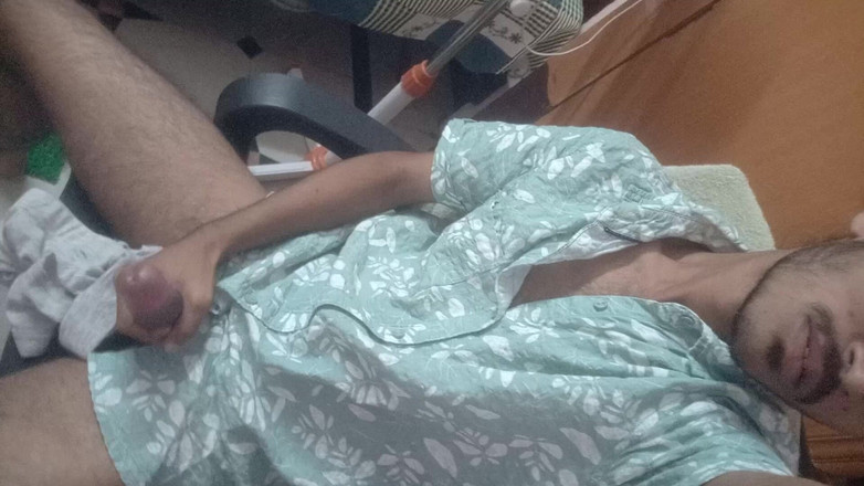 Suhas: Sous-vêtements, reniflement et éjaculation