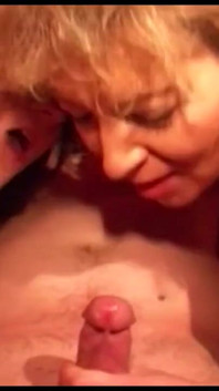Bite mature, soirée échangiste de MILF