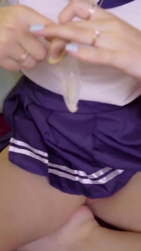 Ich habe meine mitbewohnerin gefickt, während sie ein analschwanz-video filmte