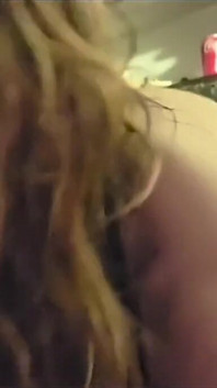 Heiße geile &hungrige MILF verschlingt schwanz