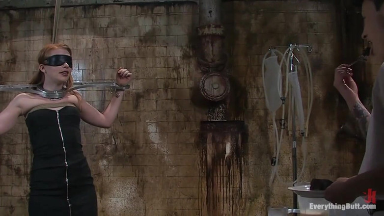 Everything Butt by Kink: Madison, anal vom milk man gefickt