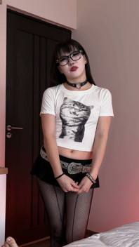 Asijský teen anál pomáhá depresivnímu nevlastnímu bratrovi