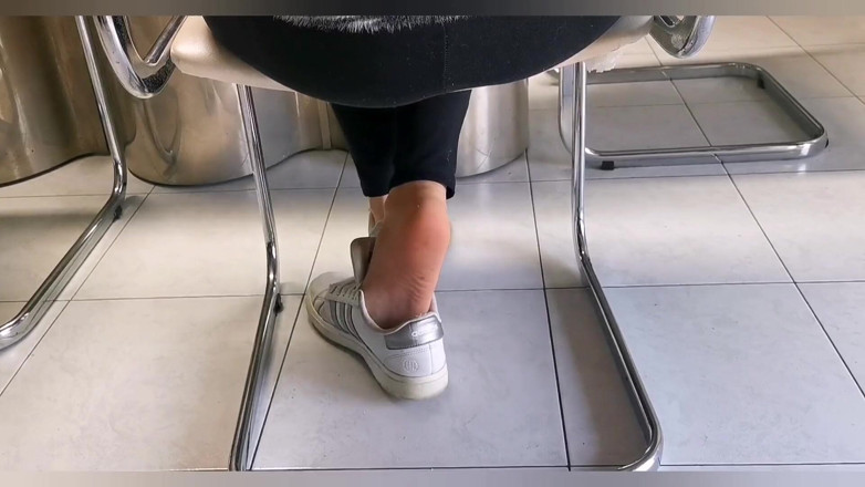Yvonne: Only for Nylon Soles Lovers