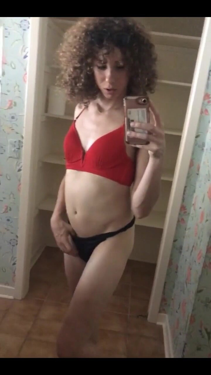 Tia Tizzianni Productions: 在湖边变得：一系列