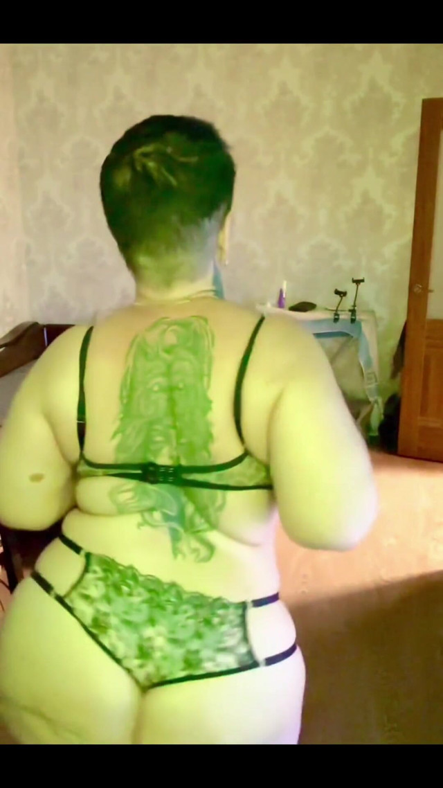 New Lingerie on BBW (Karmen MILF)