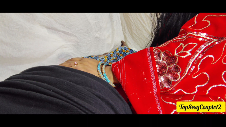 TopSexyCouple12: Desi indická sexy holka šuká do pusy se svým přítelem