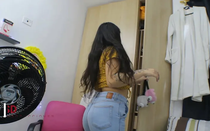 MelanieCaceres: I Fuck My Stepsister Melanie in Exchange for What I...