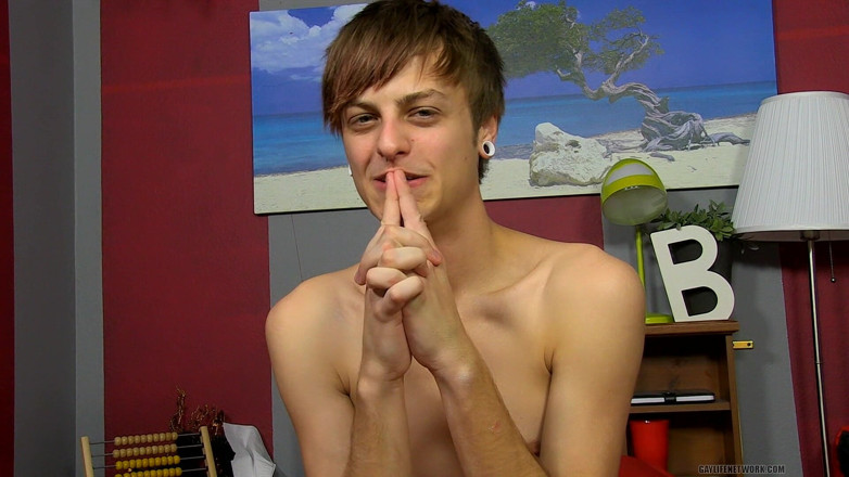 Lollipop Twinks: Interviewing Sexy Jason