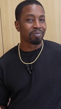 Isiah Maxwell sceglie un profumo per ogni scena! | Intervista alla pornostar | Tempo adulto