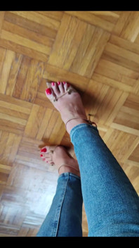 Hello Foot Lovers