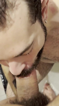 In der dusche gefickt