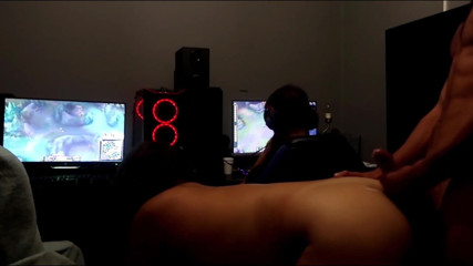 GamingCouple: Kompilasi cuckold amatir creampie dan mani muncrat threesome